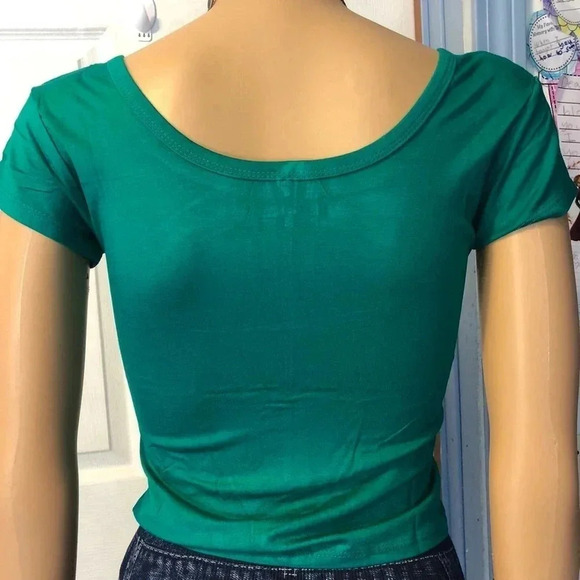 Cute, designed Girl/Women Full Zip Crop top size Xs. - Picture 3 of 5